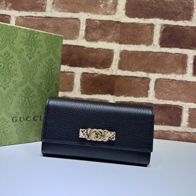 G*u*i wallets & purse